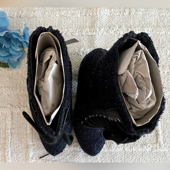 FOREVER 21 Navy Blue Tweed Lace-Up Chunky Heel Booties - Picture 9 of 9